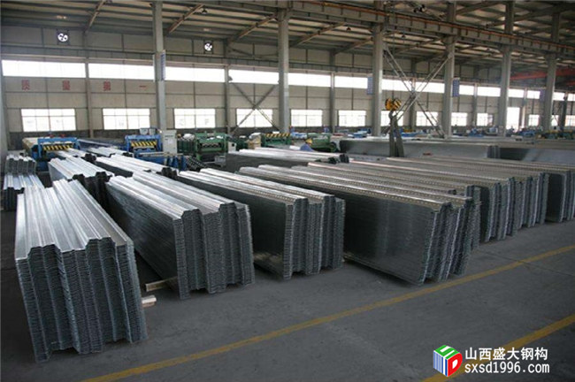 了解山西樓承板生產(chǎn)廠家定價，讓您在選購時心中有數(shù)-山西盛大鋼構(gòu)